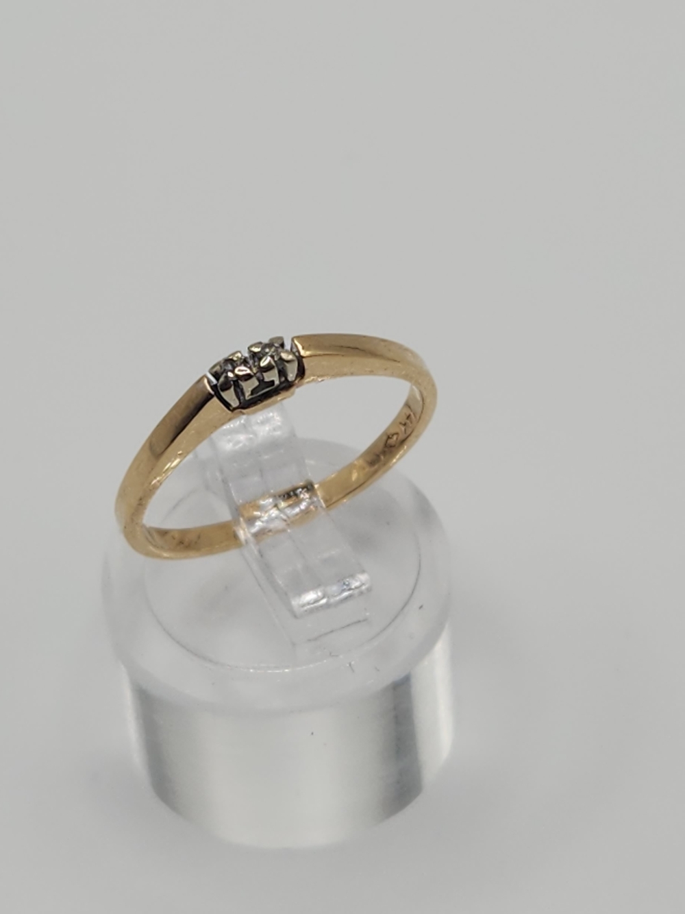 14K Gold Ring w/ Diamond Accent – Minimalist – 1.75g